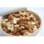 100% Pure sweet almond oil 100% Pure sweet almond oil